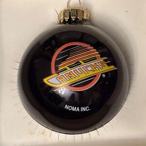 Vintage Vancouver Canuks Christmas glass ball Ornament